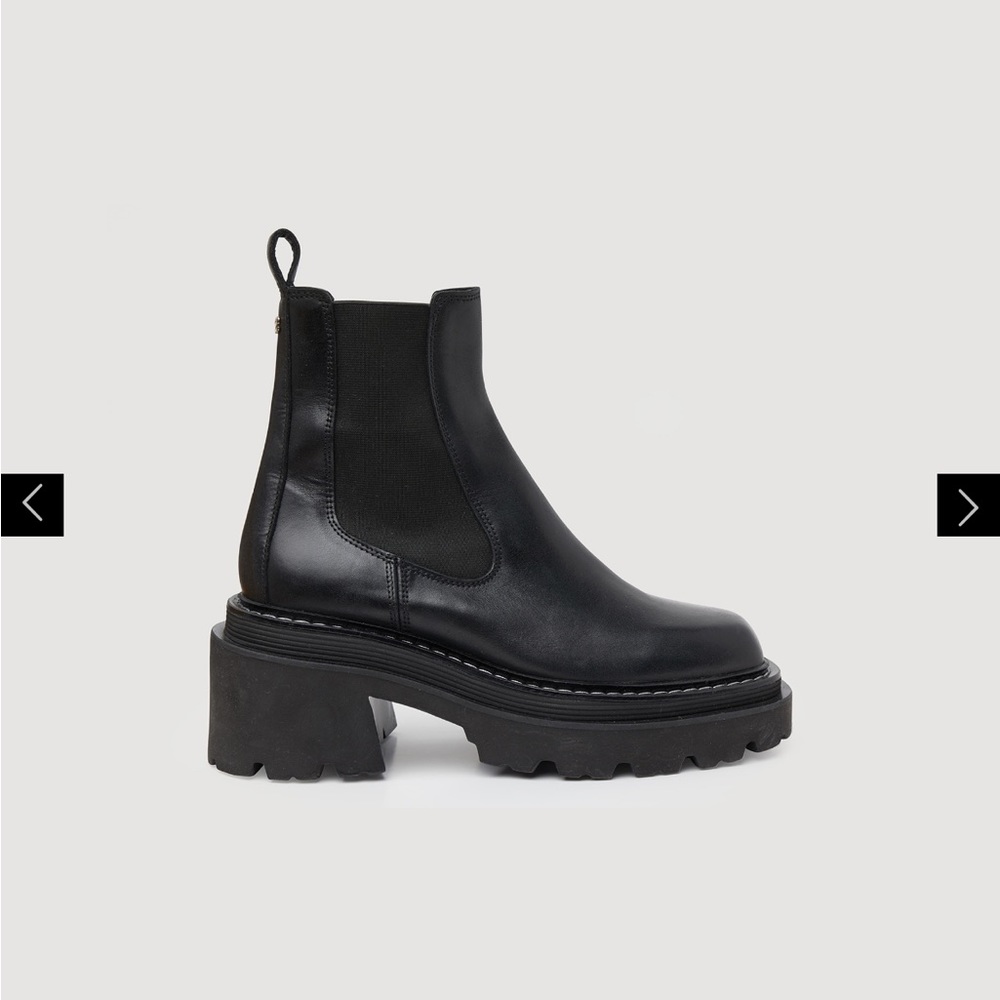 BNIB Sandro Chelsea Ankle Boots